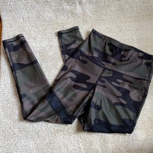 Camo yoga leggings